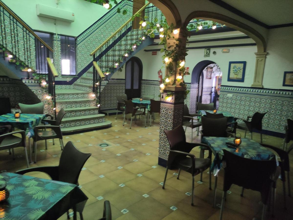 Hostal Restaurante Bar Cafeteria La Melchora Posadas Zewnętrze zdjęcie