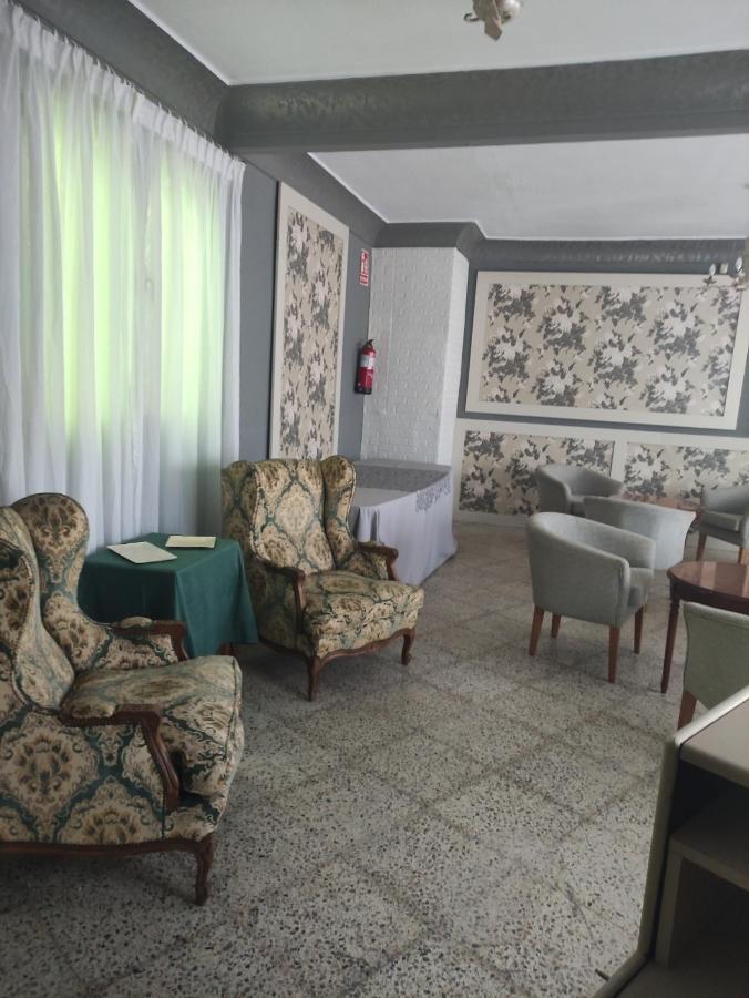 Hostal Restaurante Bar Cafeteria La Melchora Posadas Zewnętrze zdjęcie